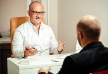 dermoklinika - chirurg onkolog 3 - Pawel.jpg